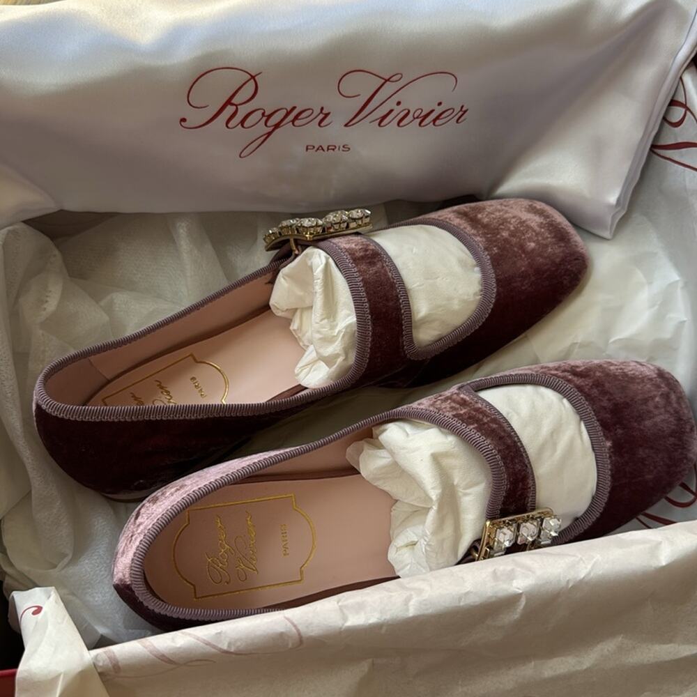 Roger Vivier Très Vivier Crystal Buckle Mary Jane Flats Pink Velvet EU 35.5 NIB - Picture 8 of 10